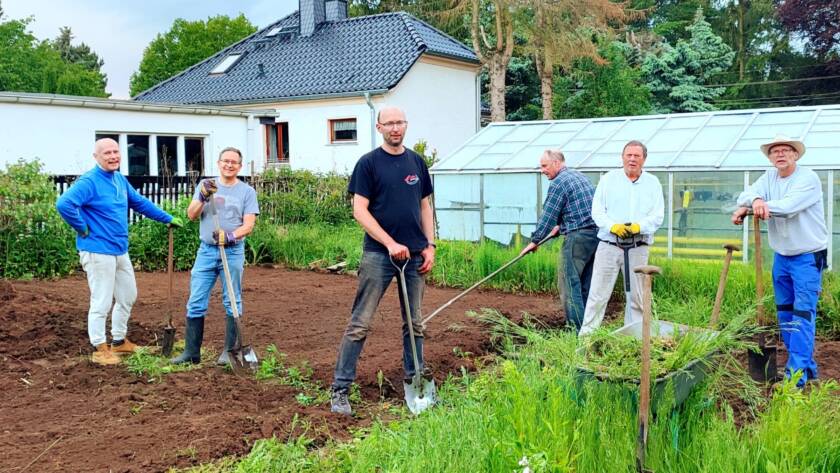 Spaten statt Kellle - Wir packem mit an
